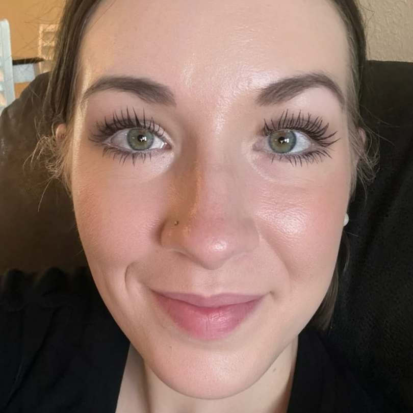 Vitae Charm Mascara - Förläng, vårda och definiera dina fransar utan irritation